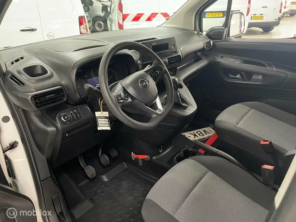 Opel Combo 1.6D L1H1 Edition uit 2019, foto 5