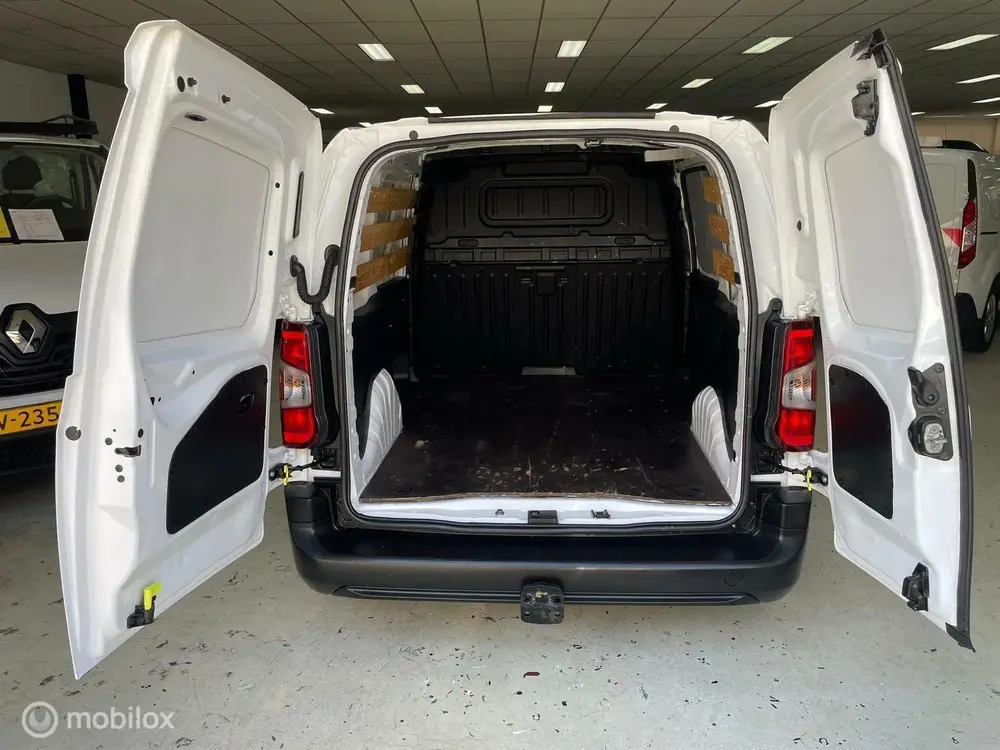 Opel Combo 1.6D L1H1 Edition uit 2019, foto 6