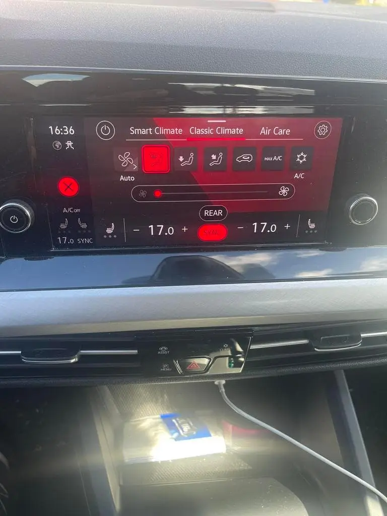 Volkswagen Golf 1.0 Etsi 110pk 7-DSG 2020 Grijs uit 2020, foto 12