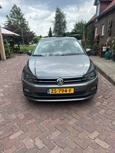 Volkswagen Polo 1.0 TSI 80pk 2019 Grijs uit 2019