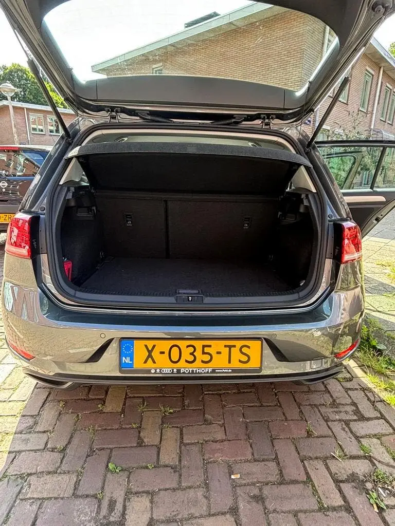 Volkswagen Golf VII Golf 1.6 TDI 115pk 7-DSG 2019 Grijs uit 2019, foto 4