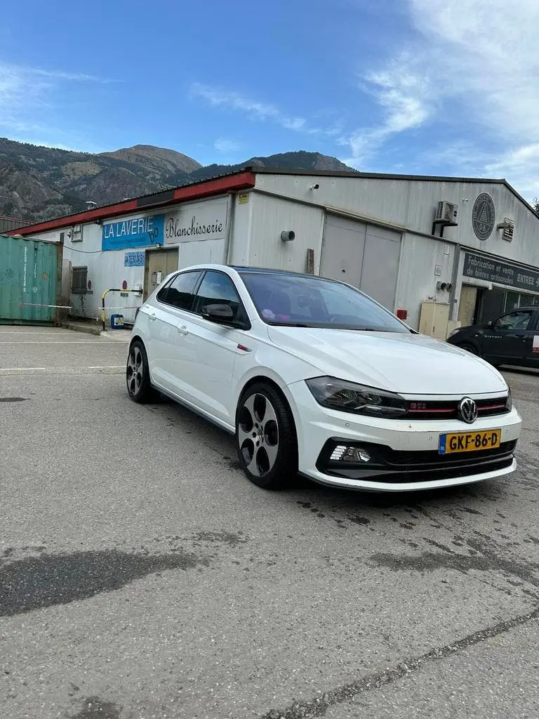 Volkswagen Polo 2.0 TSI 200pk 6-DSG 2019 Wit uit 2019, foto 2