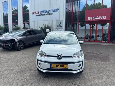 Volkswagen Up! 1.0 65PK 5D 2021 Wit uit 2021