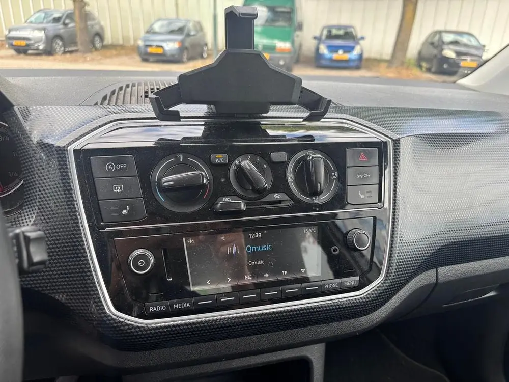 Volkswagen Up! 1.0 65PK 5D 2021 Wit uit 2021, foto 12