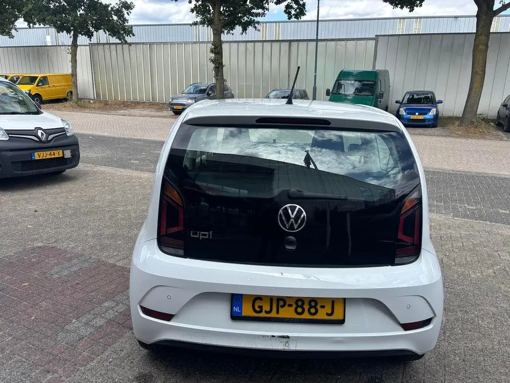 Volkswagen Up! 1.0 65PK 5D 2021 Wit uit 2021, foto 5