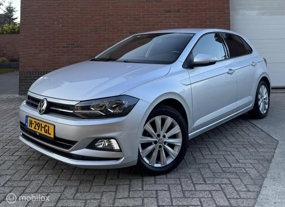 Volkswagen Polo 1.0 TSI Highline Virtual cockpit. uit 2020, foto 2