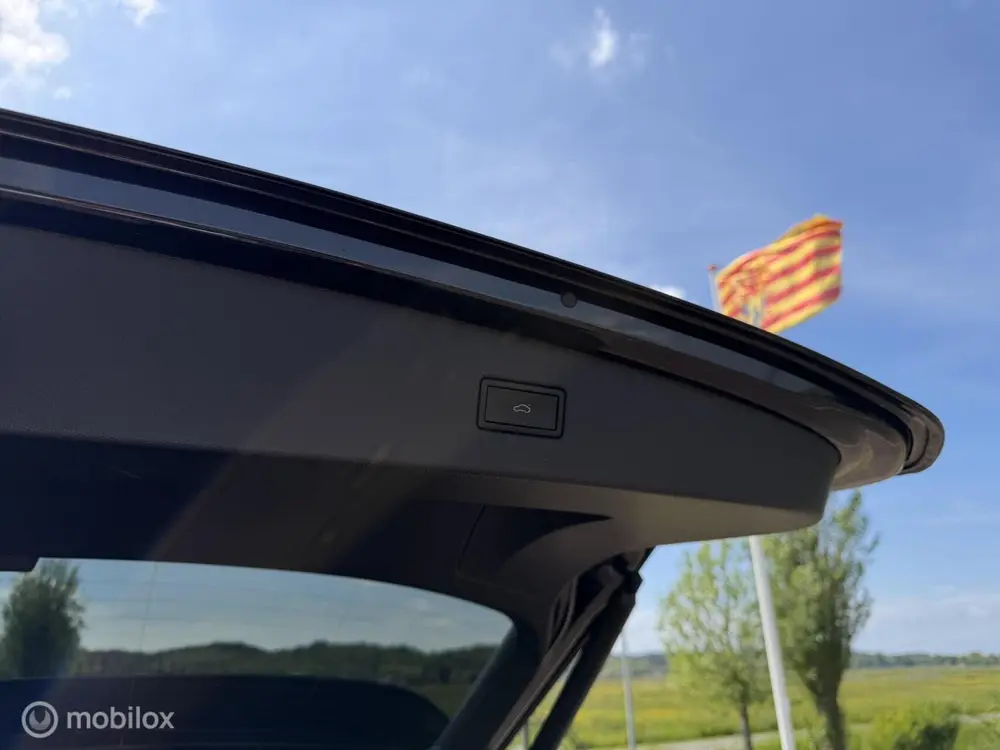 Volkswagen Tiguan 1.5 TSI R-Line Black Style Pano Matrix ACC uit 2021, foto 15