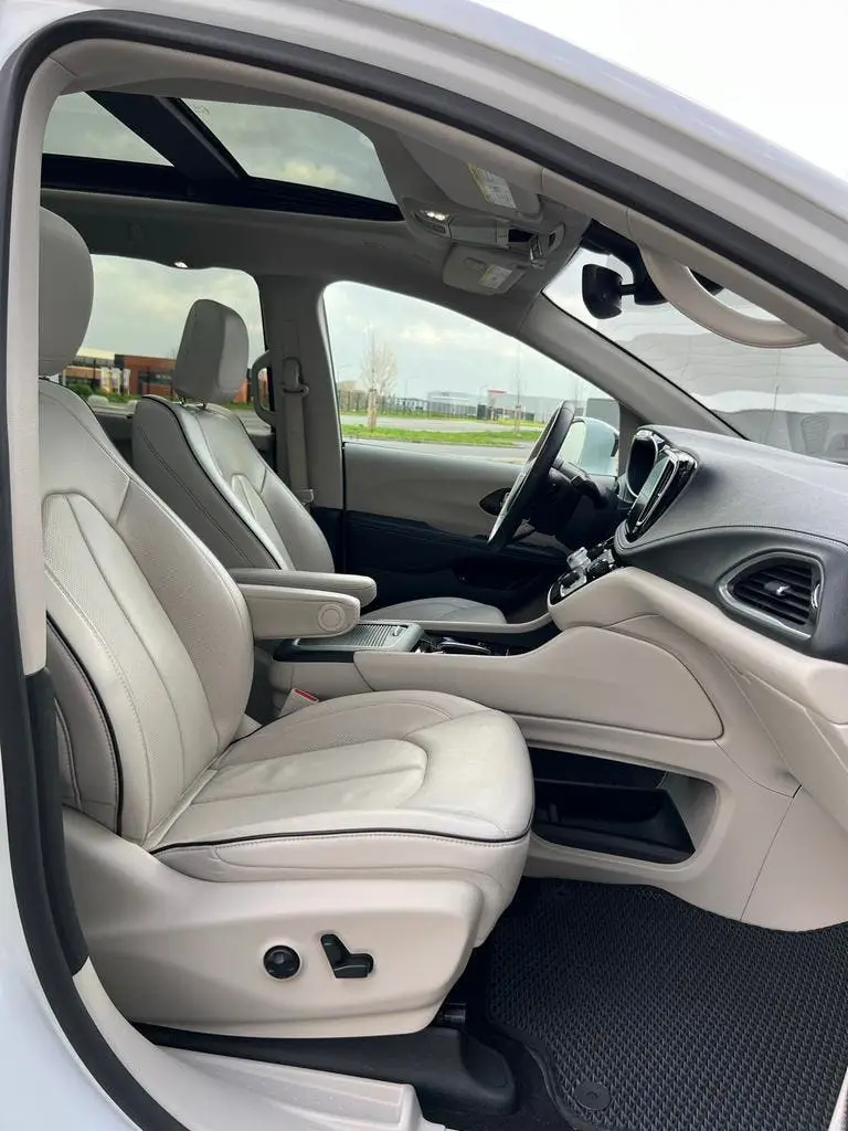 Chrysler Pacifica Pacifica 3.6 V6 PLUG IN HYBRID / 7 PERSOONS / uit 2021, foto 14