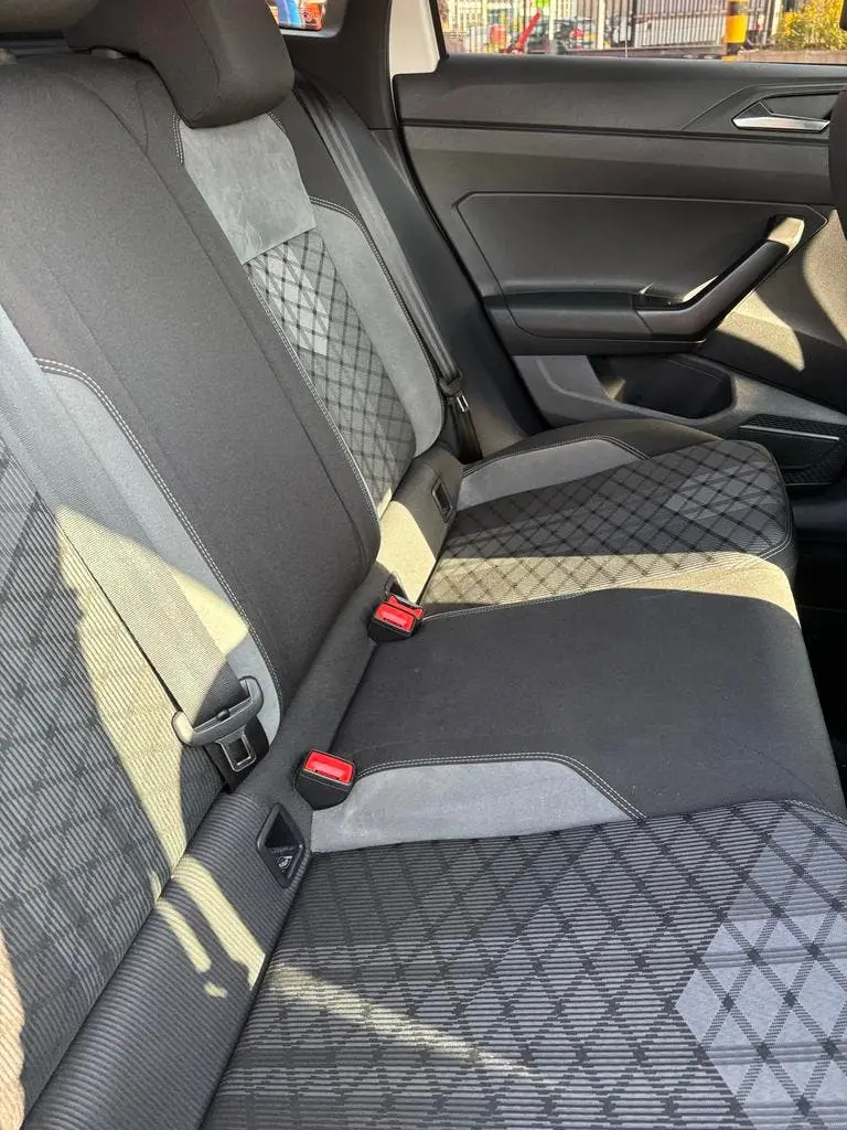 Volkswagen Taigo R line 1.0 TSI 110pk Dsg-7 2022 Wit uit 2022, foto 8