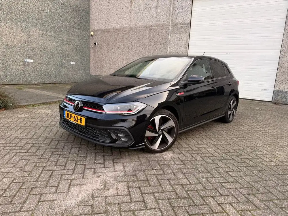 Volkswagen Polo 2.0 TSI 207pk Dsg-7 2024 Zwart uit 2024