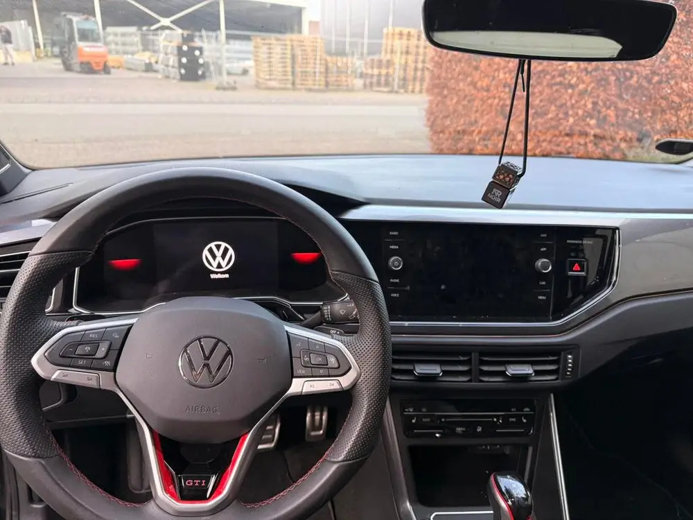Volkswagen Polo 2.0 TSI 207pk Dsg-7 2024 Zwart uit 2024, foto 6
