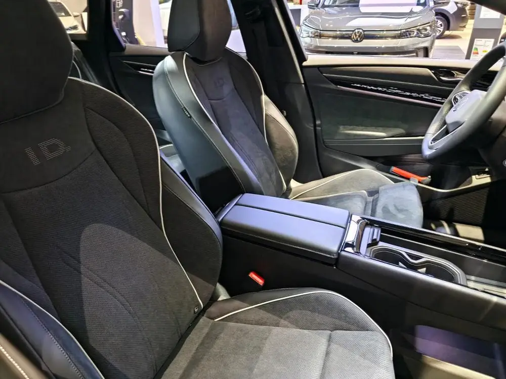 Volkswagen ID.7 ID.7 77 kWh 286pk 2025 Blauw uit 2025, foto 5