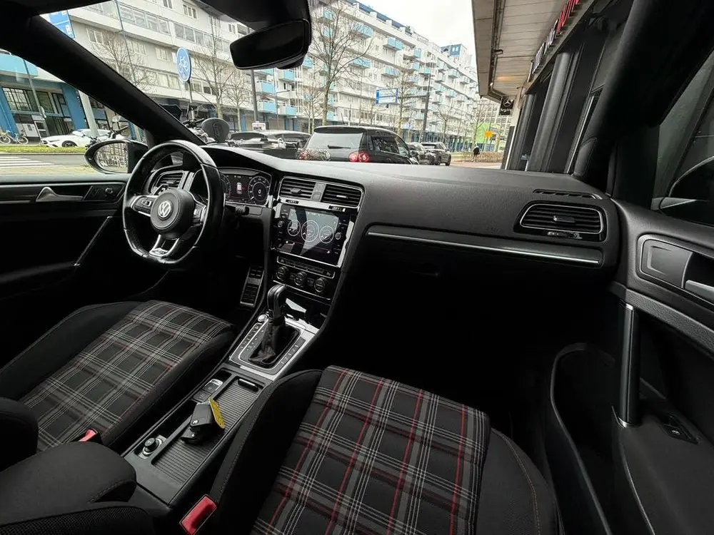 Volkswagen Golf VII Golf 2.0 GTI 245pk 7-DSG 2019 Pano/Camera uit 2019, foto 13