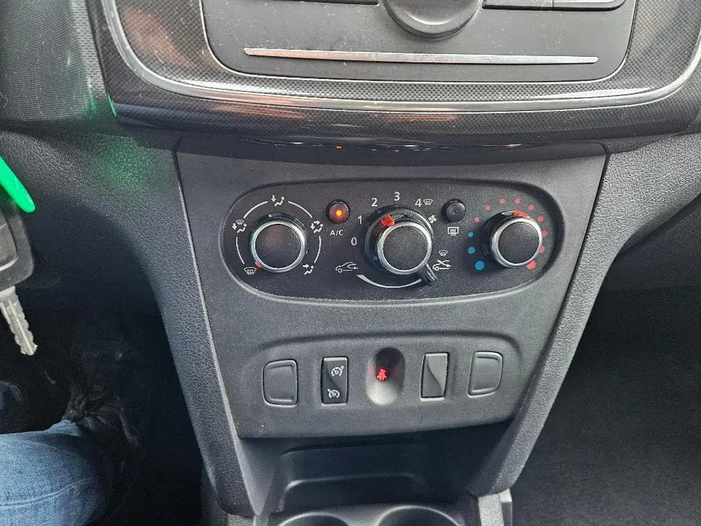 Dacia Sandero 1.0 74 PK 2019 Blauw uit 2019, foto 15