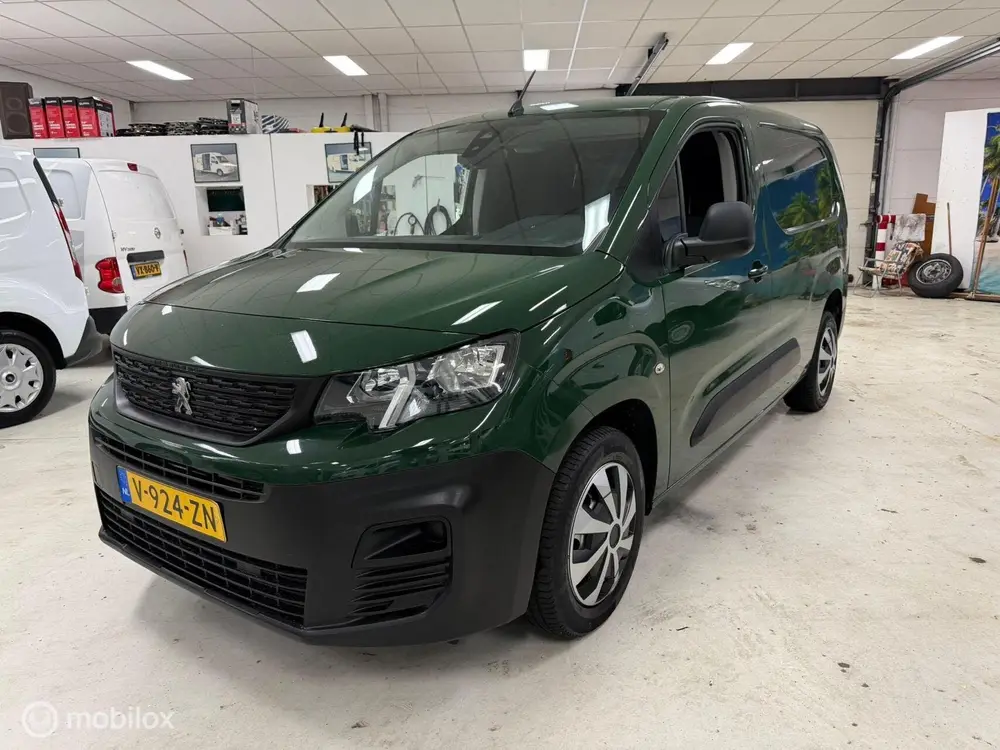 Peugeot Partner Partner 1.6 BlueHDi L2 Airco Cruise uit 2019, foto 2