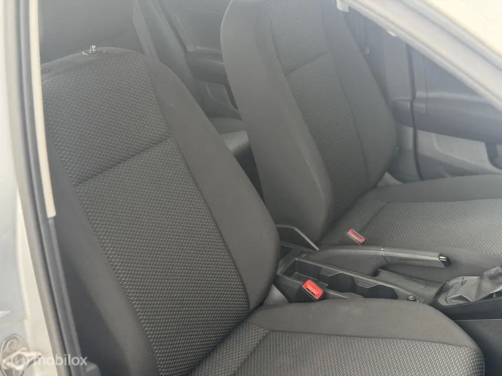 Volkswagen Polo 1.0 nap dealer onderhouden car play garantie uit 2019, foto 11