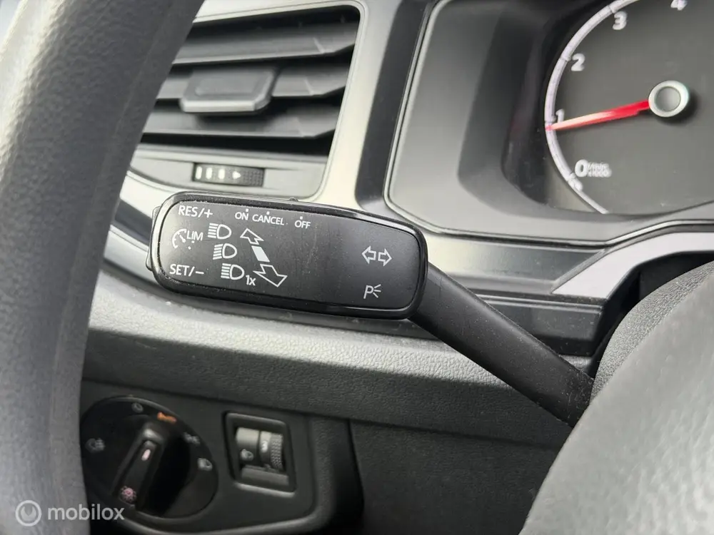 Volkswagen Polo 1.0 nap dealer onderhouden car play garantie uit 2019, foto 16