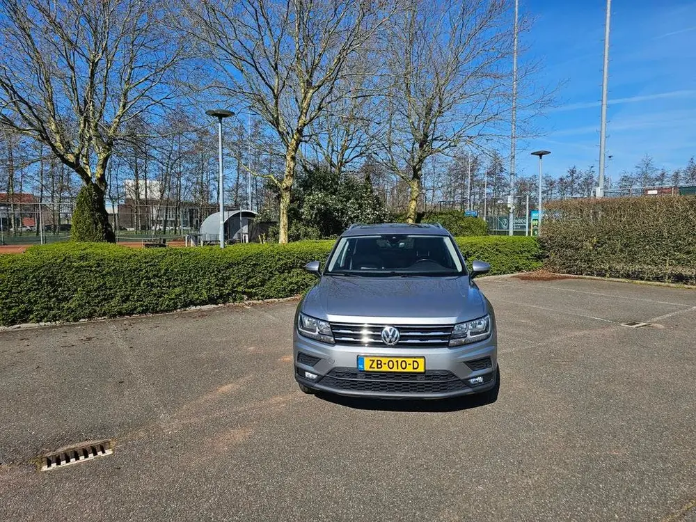 Volkswagen Tiguan Allspace Tiguan 1.5 TSI 150pk 7-DSG 2019 Grijs uit 2019