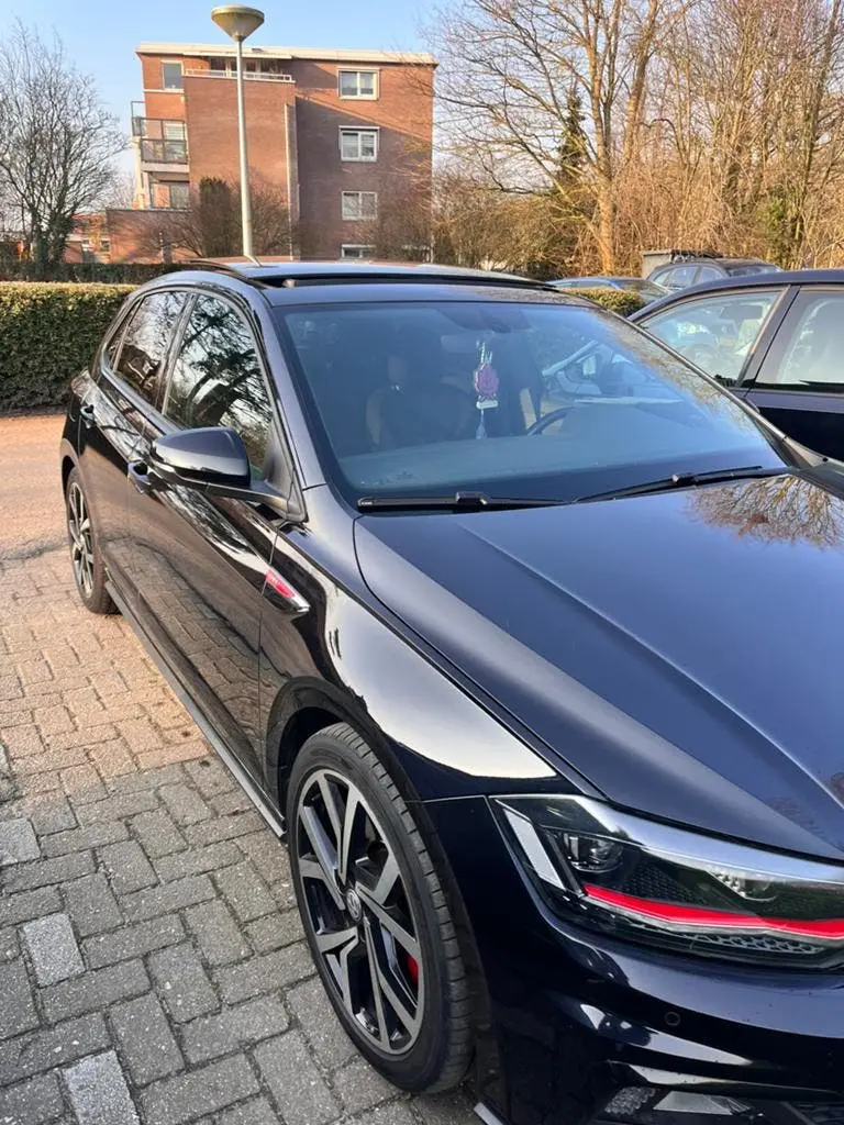Volkswagen Polo 2.0 TSI 200pk 6-DSG 2019 Zwart uit 2019, foto 4