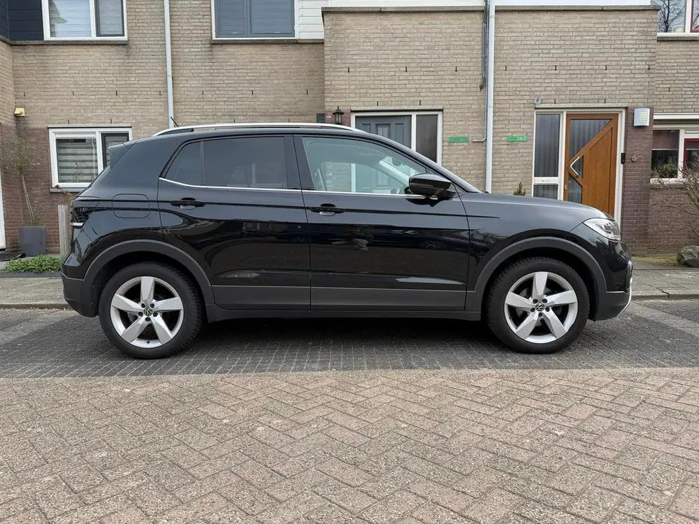 Volkswagen T-Cross 1.0 TSI 110pk 2022 Zwart uit 2022