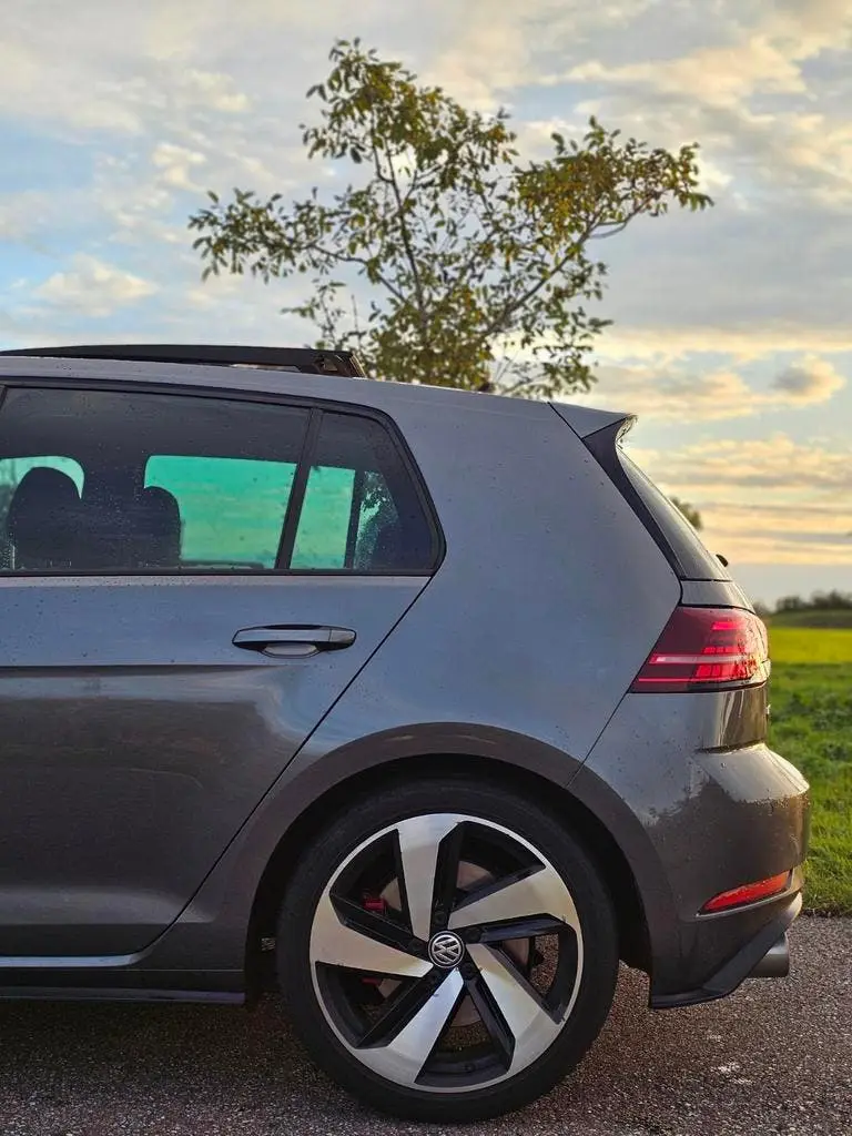 Volkswagen Golf 2.0 TSI 245pk 7-DSG 2019 Grijs uit 2019, foto 11
