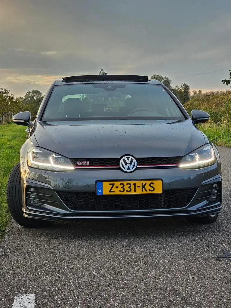 Volkswagen Golf 2.0 TSI 245pk 7-DSG 2019 Grijs uit 2019, foto 9