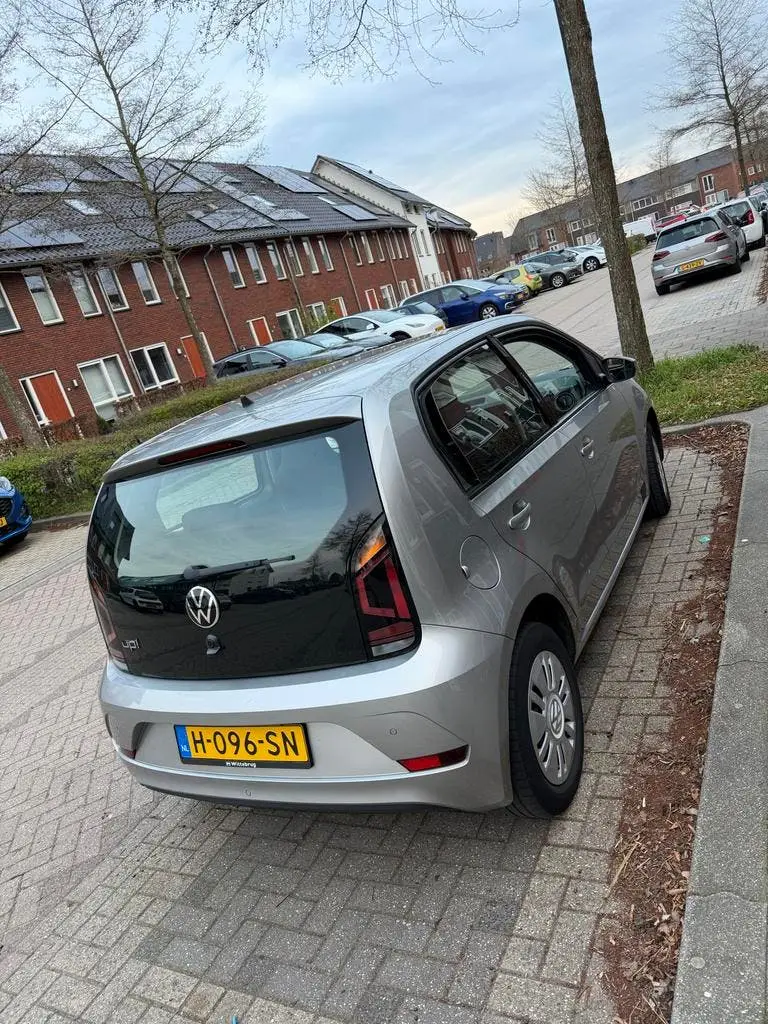 Volkswagen Up! 1.0 60PK 4D BMT 2020 Grijs uit 2020, foto 7
