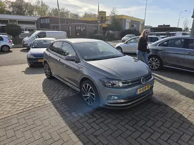 Volkswagen Polo 1.0 TSI 95pk 2020 Grijs R pakket. uit 2020