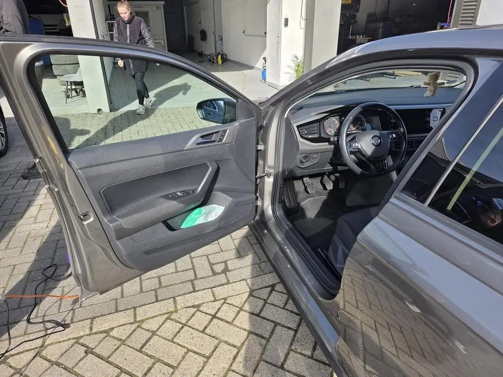 Volkswagen Polo 1.0 TSI 95pk 2020 Grijs R pakket. uit 2020, foto 9