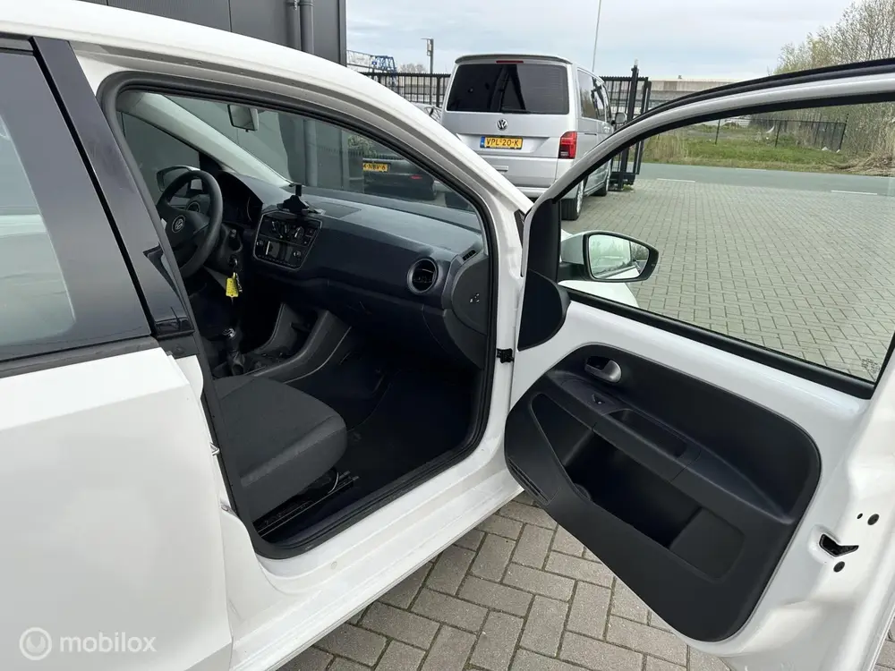 Volkswagen Up! 1.0 BMT move up! Cruise! uit 2020, foto 16