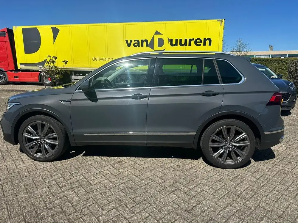 Volkswagen Tiguan 1.5 TSI ACT 150pk DSG 2020 Grijs uit 2020, foto 11