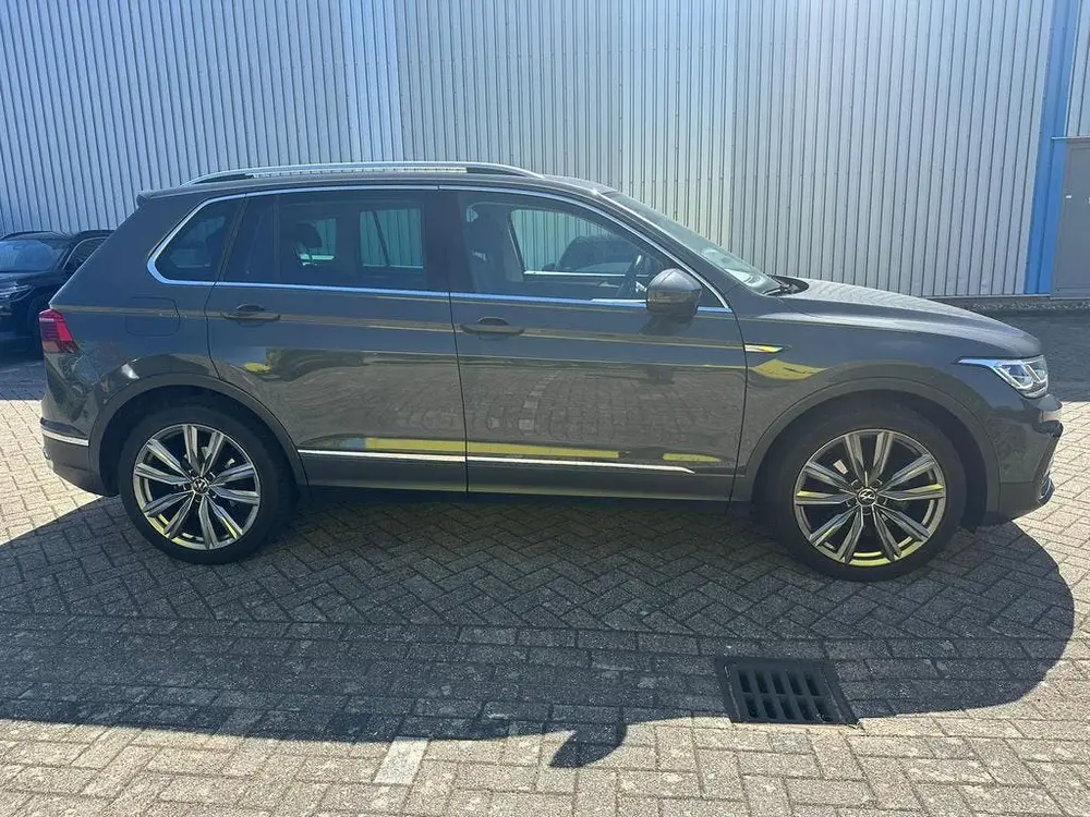 Volkswagen Tiguan 1.5 TSI ACT 150pk DSG 2020 Grijs uit 2020, foto 5