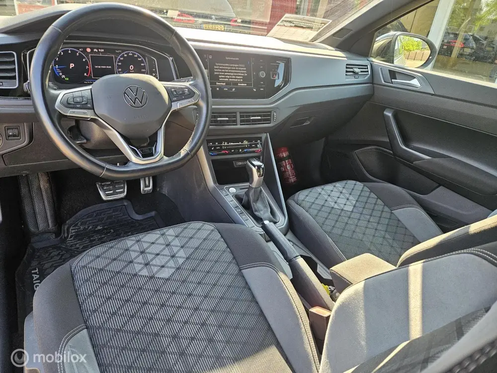 Volkswagen Taigo 1.0 TSI R-Line Business uit 2024, foto 15