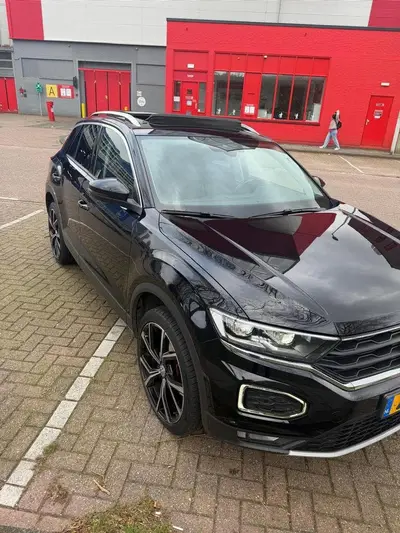 Volkswagen T-Roc 1.5 TSI 150pk 7-DSG 2019 Zwart uit 2019