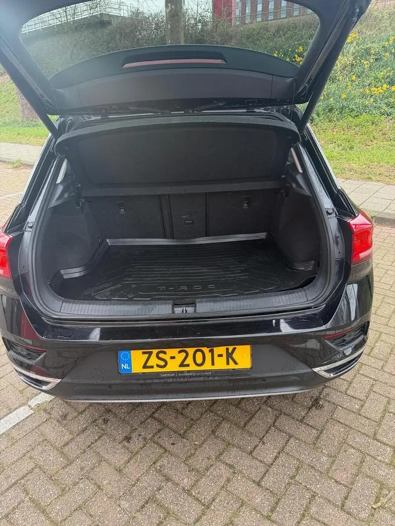 Volkswagen T-Roc 1.5 TSI 150pk 7-DSG 2019 Zwart uit 2019, foto 18