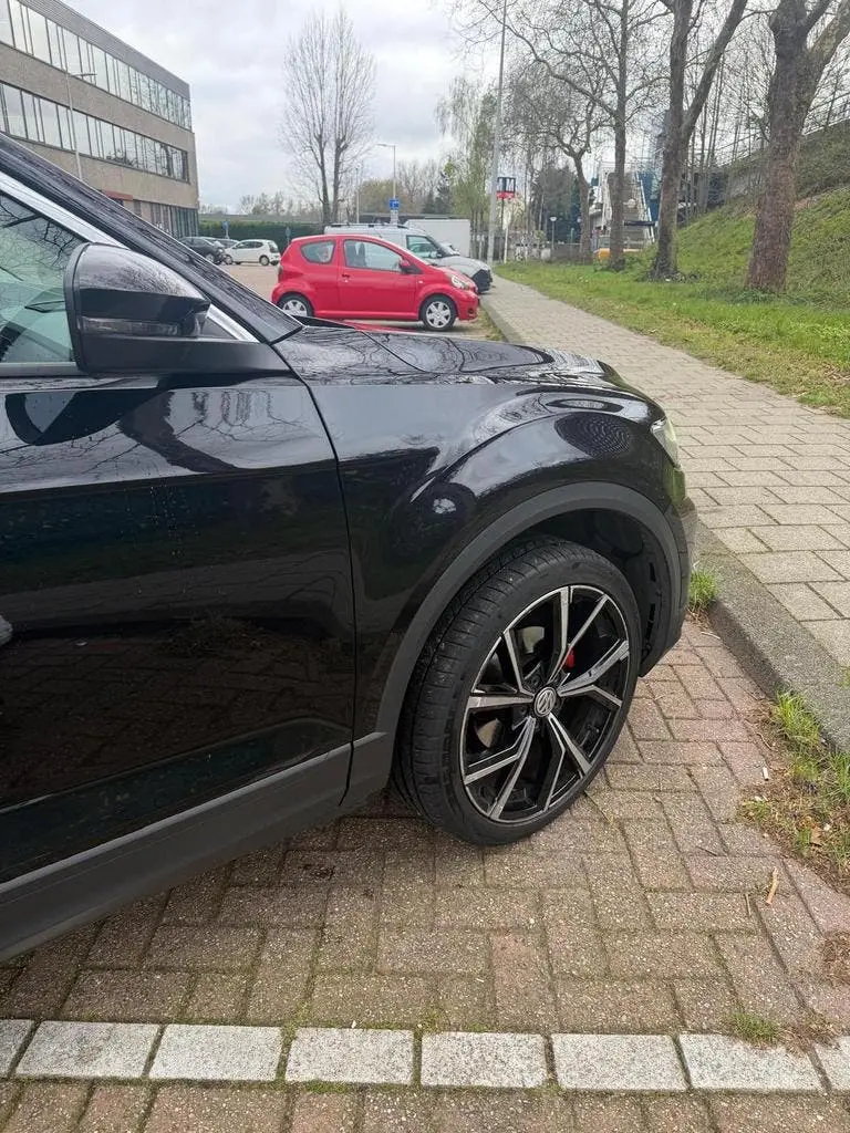 Volkswagen T-Roc 1.5 TSI 150pk 7-DSG 2019 Zwart uit 2019, foto 19