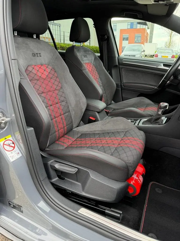 Volkswagen Golf VII Golf 2.0 TSI GTI TCR Pano | Dcc | Dynaudio | Vol uit 2019, foto 16
