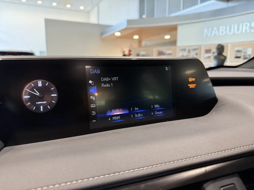 Lexus UX 250h Luxury Line, Leder, Camera, Navi, LED, DAB+ uit 2019, foto 13