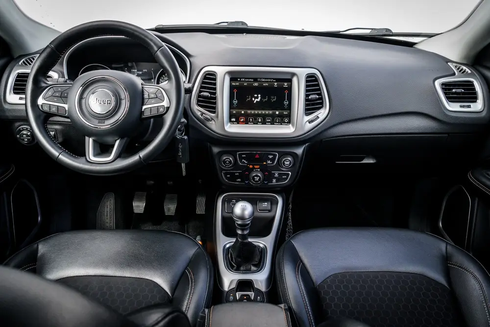 Jeep Compass 1.4 MultiAir Longitude | Camera | Navigatie | C uit 2019, foto 19