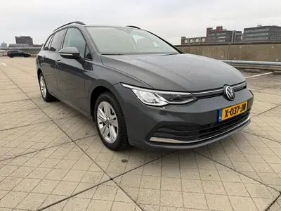 Volkswagen Golf Variant 1.5 eTSI 130pk Dsg-7 2022 Grijs uit 2022