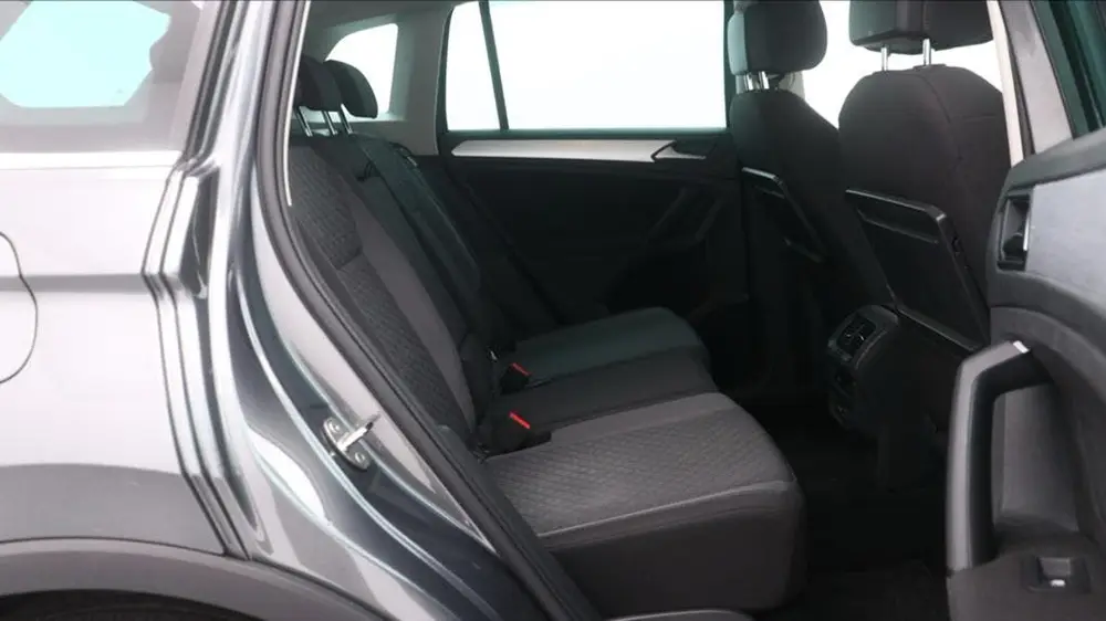 Volkswagen Tiguan 1.5 TSI ACT 150pk DSG 2019 Grijs uit 2019, foto 19