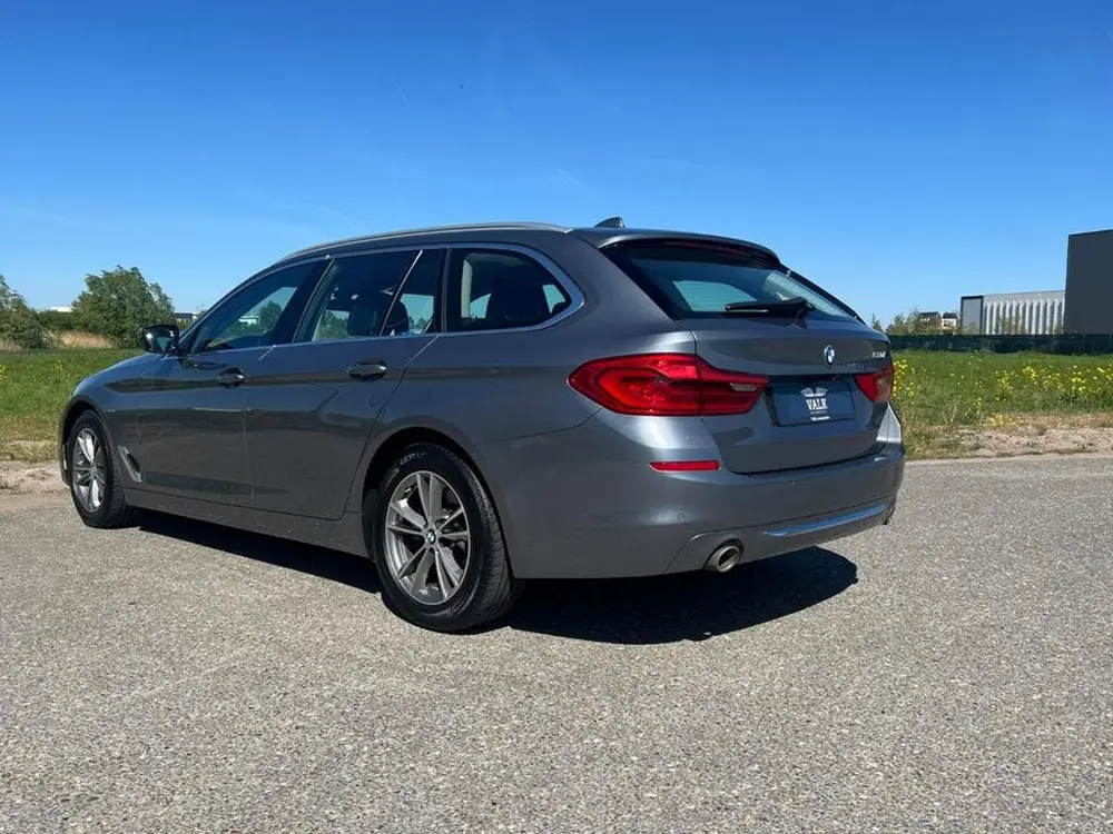 BMW 5-Serie 5-Serie 520i 184pk Aut. 2019 Grijs uit 2019, foto 3