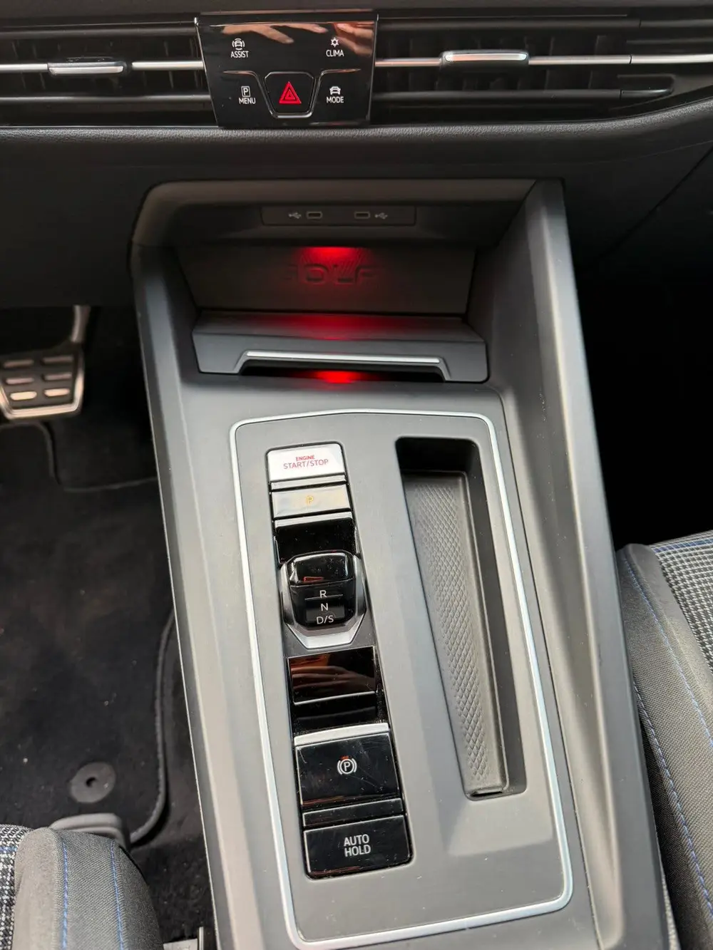 Volkswagen Golf 1.4 GTE 245pk DSG 2021 Grijs uit 2021, foto 11