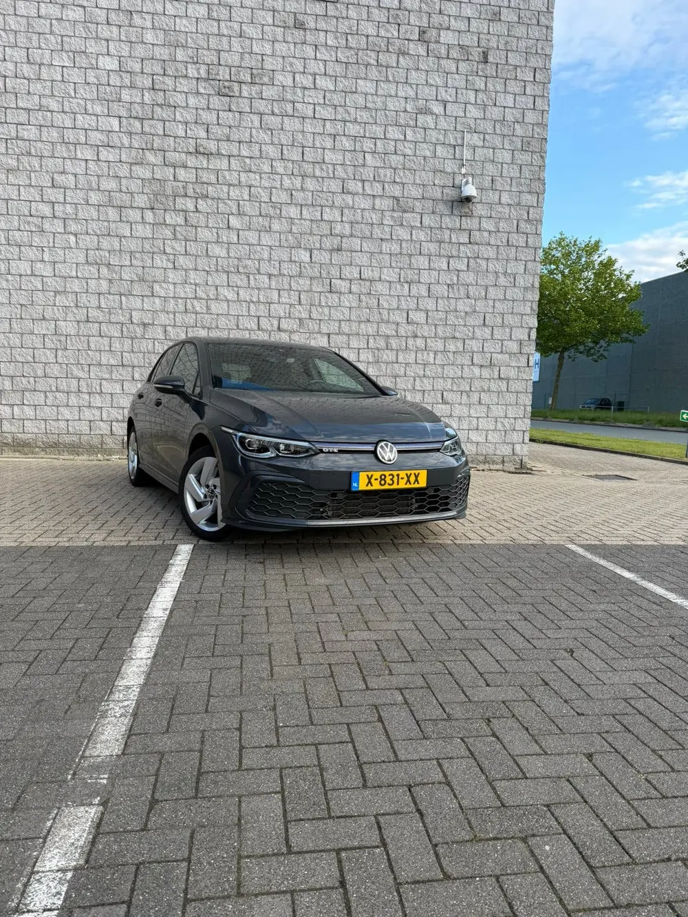 Volkswagen Golf 1.4 GTE 245pk DSG 2021 Grijs uit 2021, foto 2