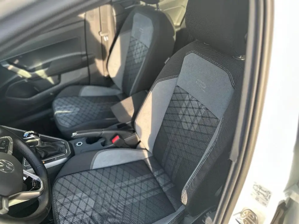 Volkswagen Polo R-Line DSG 110PK 2024 IQ Light Camera uit 2024, foto 16