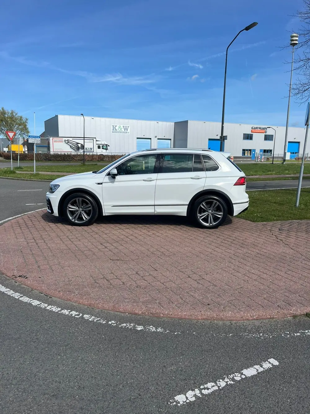 Volkswagen Tiguan 1.5 TSI ACT 150pk DSG 2019 Wit uit 2019, foto 2
