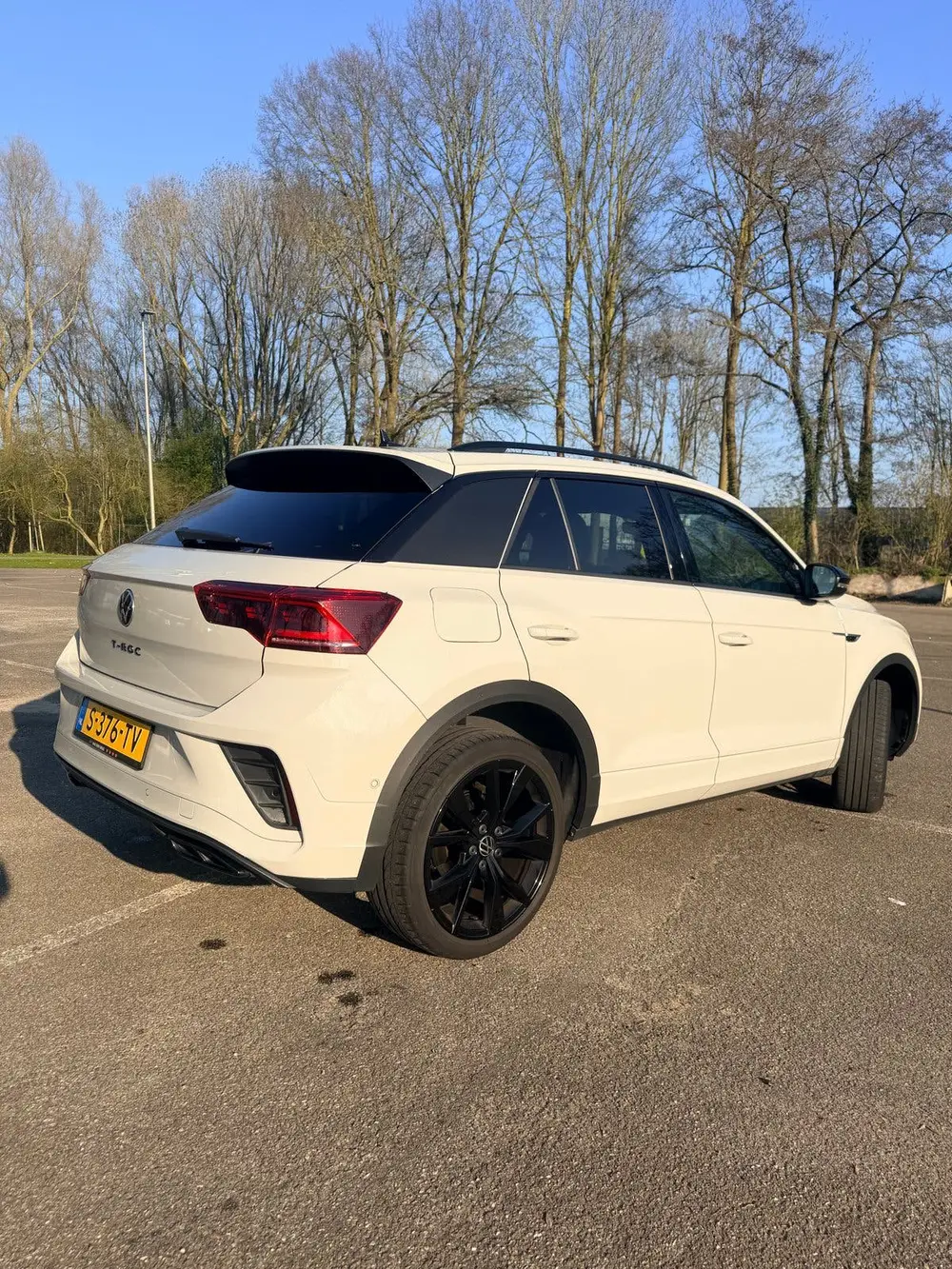 Volkswagen T-Roc 1.5 TSI 150pk 7-DSG 2023 dessert grey uit 2023, foto 2