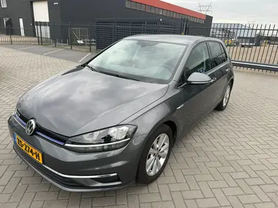 Volkswagen Golf 1.5 TSI 130pk 2019 CARPLAY NAP APK Boekjes uit 2019