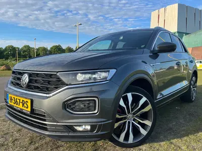 Volkswagen T-Roc R-Line 1.5 TSI 150pk 7-DSG 2019 Grijs uit 2019