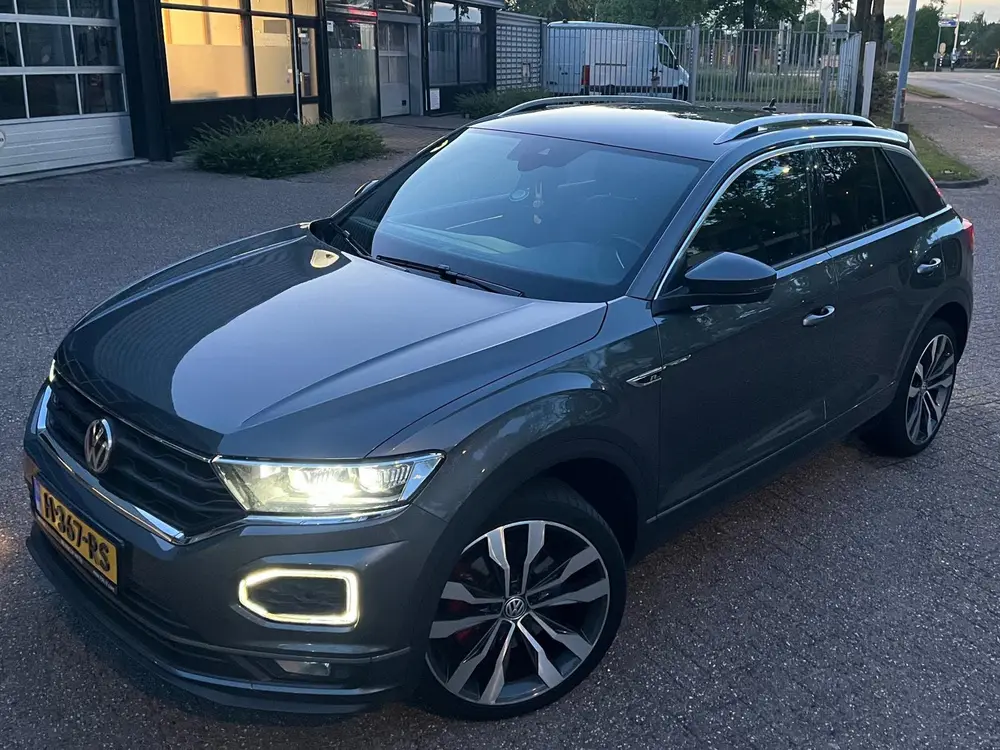 Volkswagen T-Roc R-Line 1.5 TSI 150pk 7-DSG 2019 Grijs uit 2019, foto 16
